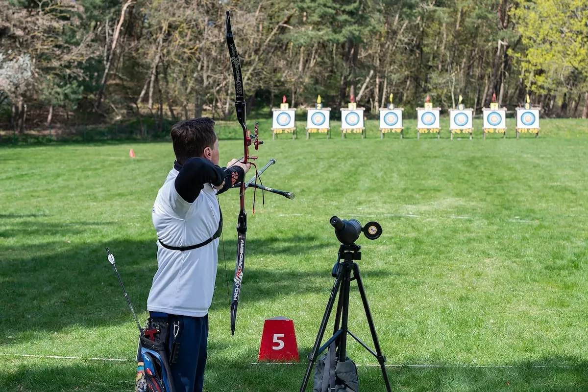 Kiek kainuoja šaudymas iš lanko Lietuvoje